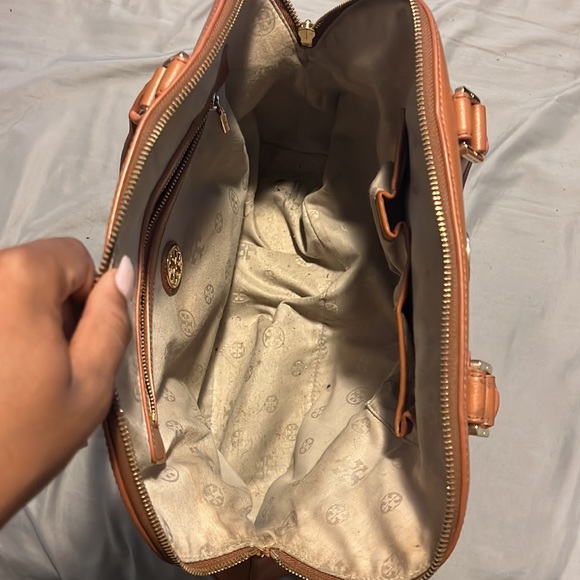 Tory Burch dome bag. Had a few marks as show but great price. - Picture 3 of 4